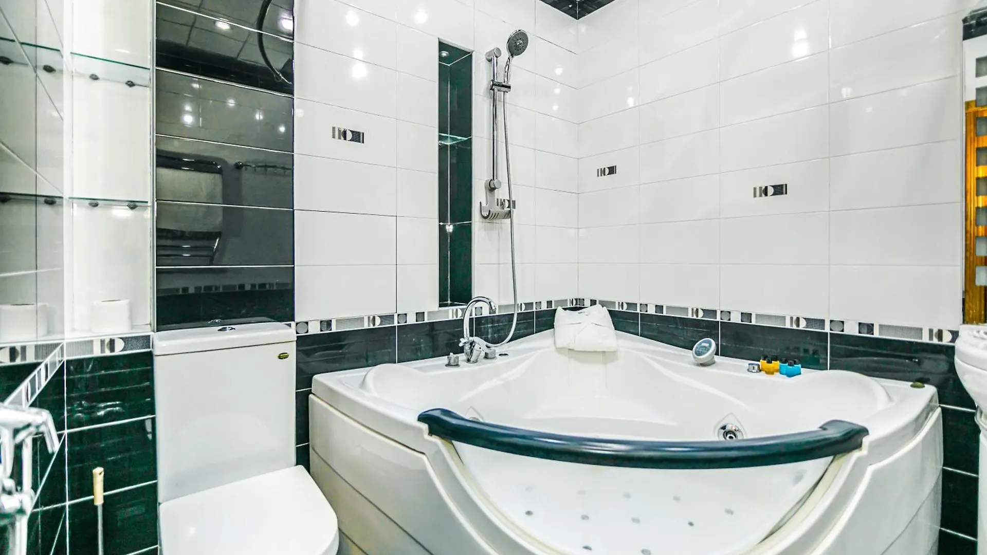 Nizami Apartment By Baku Housing Azerbaijan